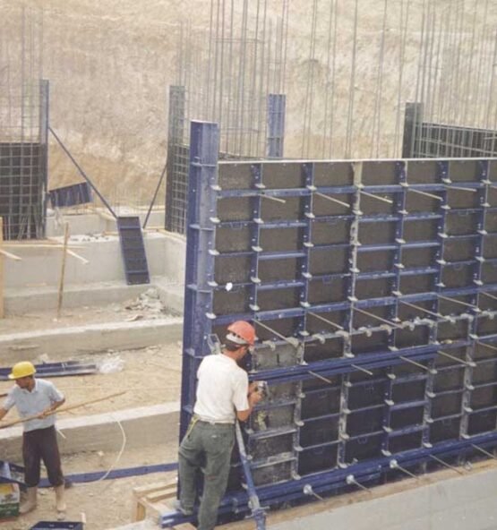 formex 1 1 555x592